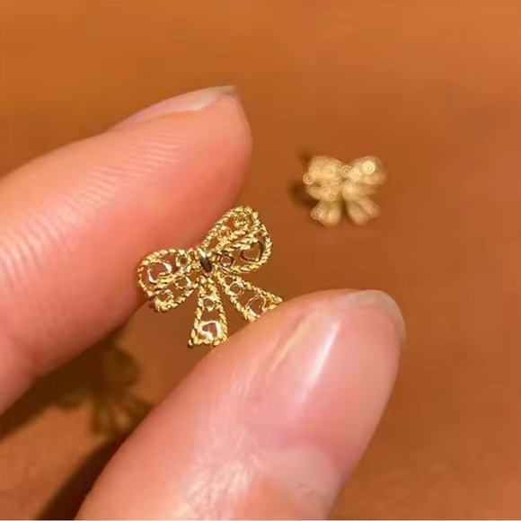 Gold Bow Earrings 925 Sterling Silver Plated Gold Bow Jewelry - Picture 1 of 4
